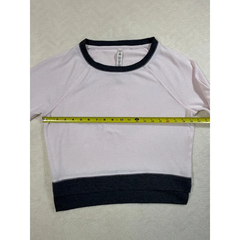 RARE Alo Yoga Double Take Raglan Sweatshirt Size M 2015 Two-Tone Pink Grey